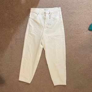NWOT Zara High Rise White Jeans